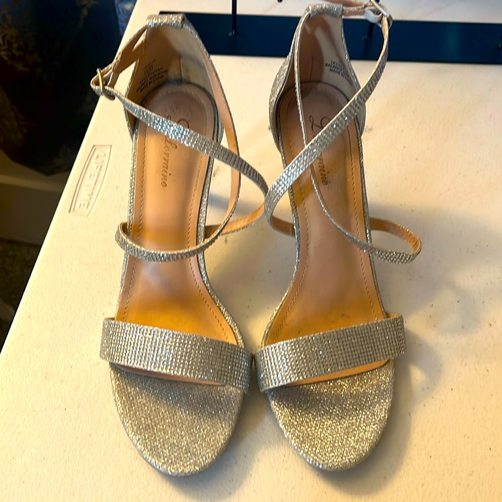 Lorraine silver heels worn twice size 10